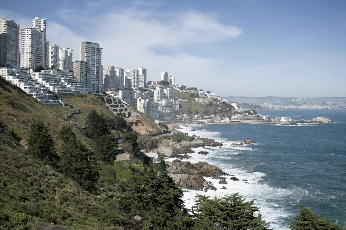 Costa de Viña del Mar y Reñaca, frente al Pacífico